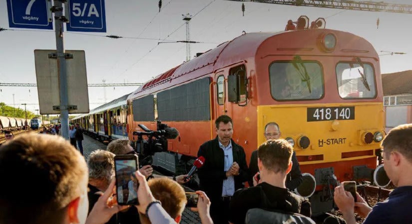 Szombaton újraindul a személyszállítás a Komló-Dombóvár vonalon