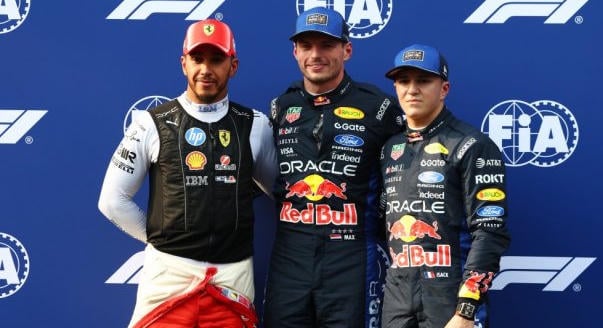 Verstappen-pole és szenvedő Mercedes: a nap F1-es hírei