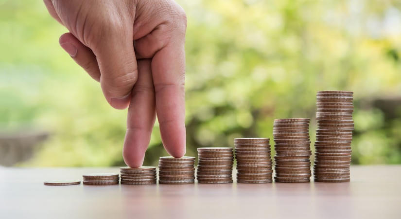 Megduplázódhat Magyarország államadóssága 2045-re, reformokat sürget az OECD