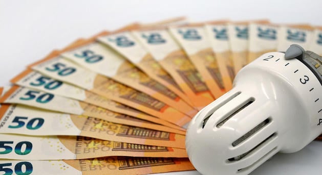Négyszer több áram megy hűtésre, ötször több fűtésre