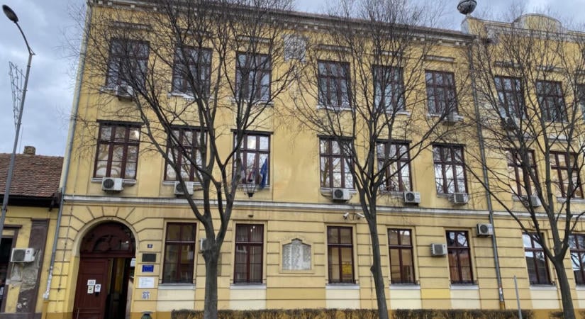 Tizenkét tanárt bocsátottak el a szabadkai Politechnikai Középiskolából
