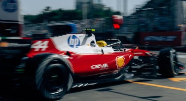 Hamilton: A Q3-ra változtatott a csapat…