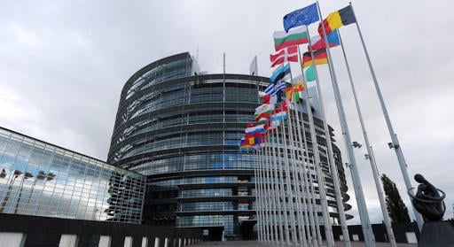 Lövöldözés történt a brüsszeli Európai Parlament közelében