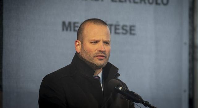 Közlekedési államtitkár: aki HÉV-en akar utazni, vehet vármegyebérletet