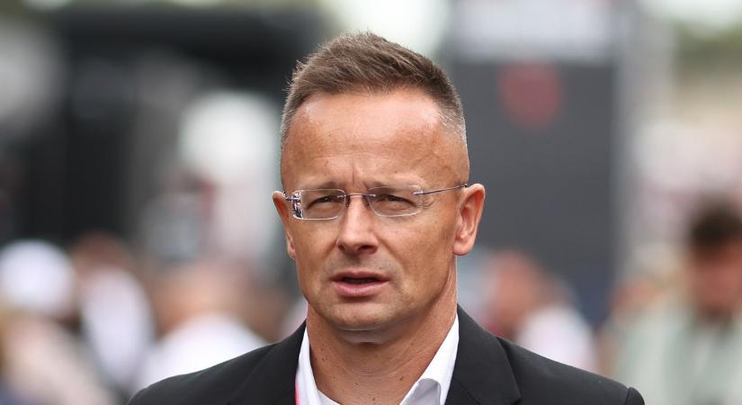 Nemzetbiztonsági kockázat? 2051-ig titkosították, mi hangzott el Szijjártó Péter új munkájáról a bizottsági ülésen