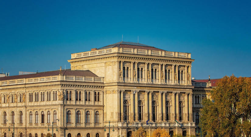 Visszatérnek az Akadémiához a magyar kutatóintézetek, de nem mindenki örül a kormány tervének