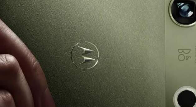 A Motorola Signature 27 lesz az első mobil Audio by Bang & Olufsen hangzással