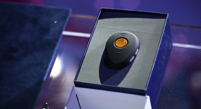 Állami vállalatok veszik át a Gondosóra programot a 4iG-től