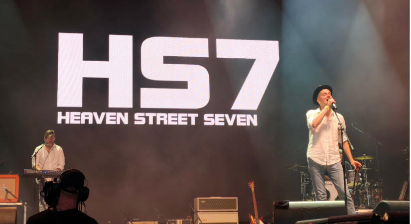 HS7 a Parkban: 28 dalnyi emlékeztető a zenekar 30 évére