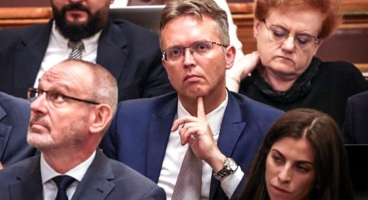 Letartóztatták Hankó Balázs exminiszter legbizalmasabb emberét 30 napra