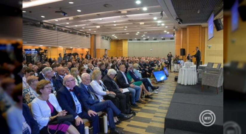 Bod Péter Ákos a kormány makrogazdasági terveiről és a piacgazdaság kihívásairól