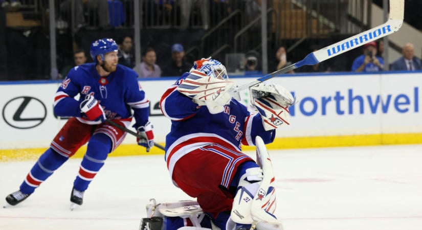 A kapus is gólt lőtt a New York Rangers hokimeccsén