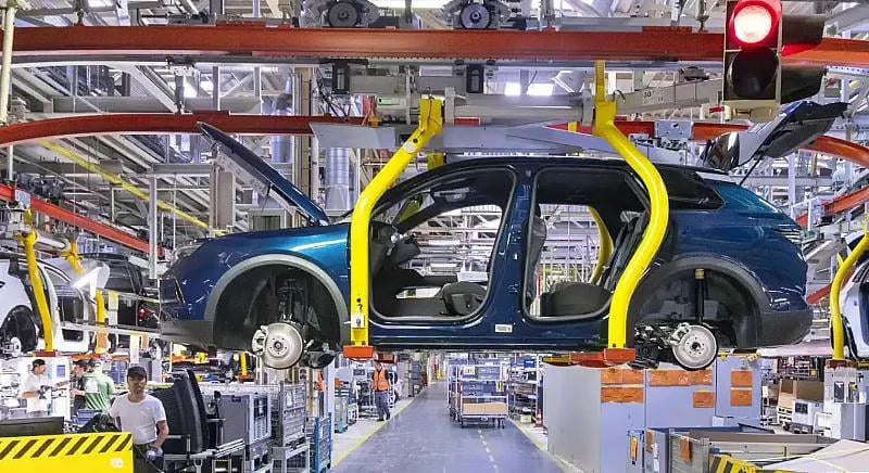 Többhetes leállás után újraindult az Opel németországi gyára