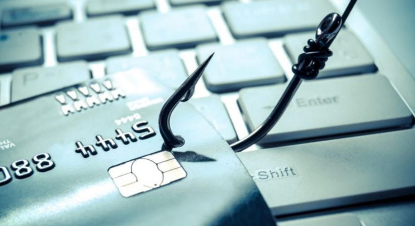 Adathalász SMS-ekben ígérnek csalók hamis adó-visszatérítést