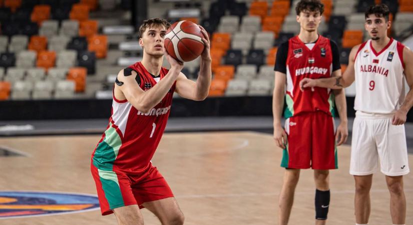 Forray Gábor tanítványai több mint ötvenpontos különbséggel győzték le Albániát