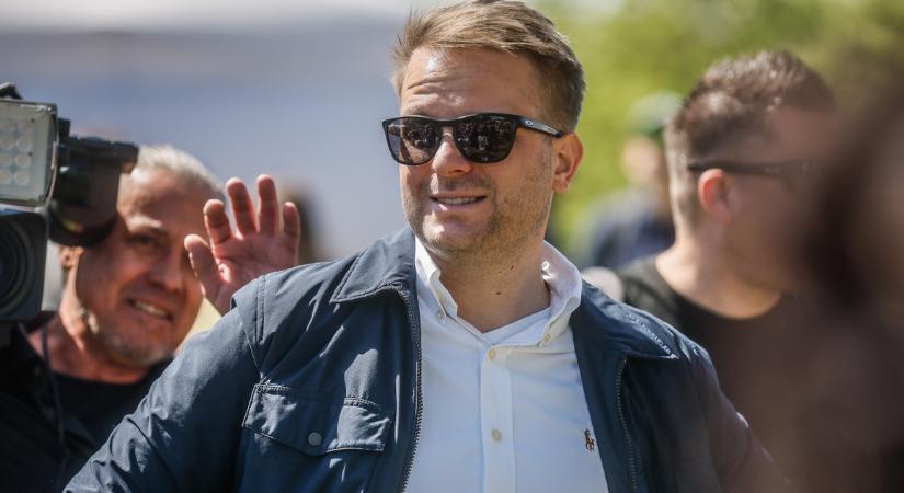 Kitiltották Bohár Dánielt a parlamentből