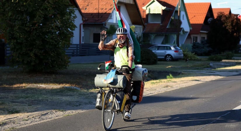 66 évesen vágott neki élete útjának, 10 ezer kilométer után így tért haza – galériával, videóval