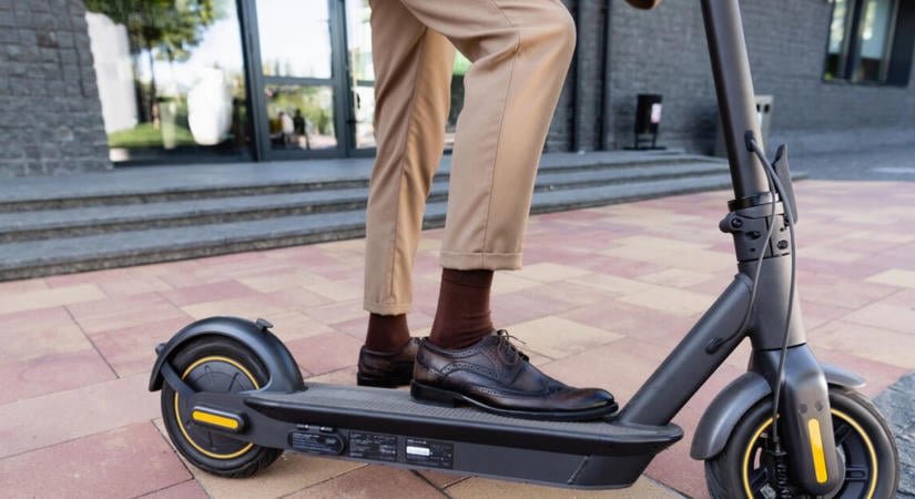 Szigorúbb szabályok jöhetnek az elektromos rollerek használatára