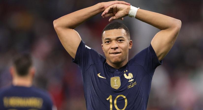 Mbappé bábuját tűzre vetették Paraguayban