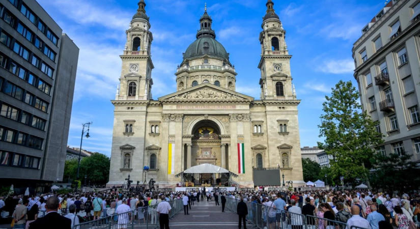 Mohos Gábor: Szent István az örökkévalóság távlatában látta népe jövőjét