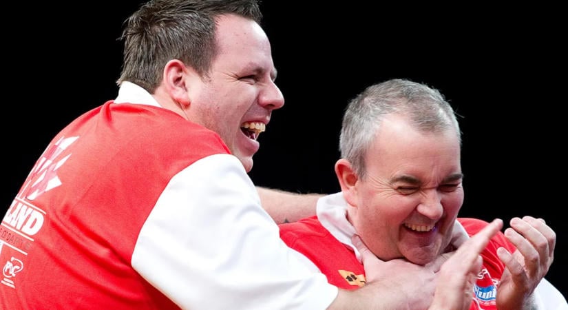 Phil Taylor visszatér, újra dartstornán indul a 16-szoros világbajnok legenda