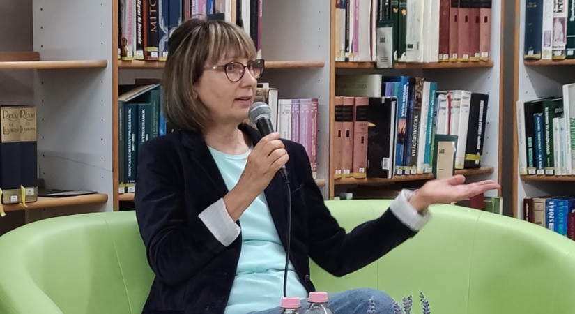 Mörk Leonóra regényei évszázadokon átívelő női sorsokból születnek