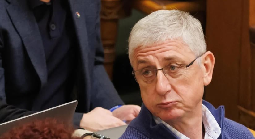Nyilvánosak a 2006. őszi kormányülések titkos jegyzőkönyvei