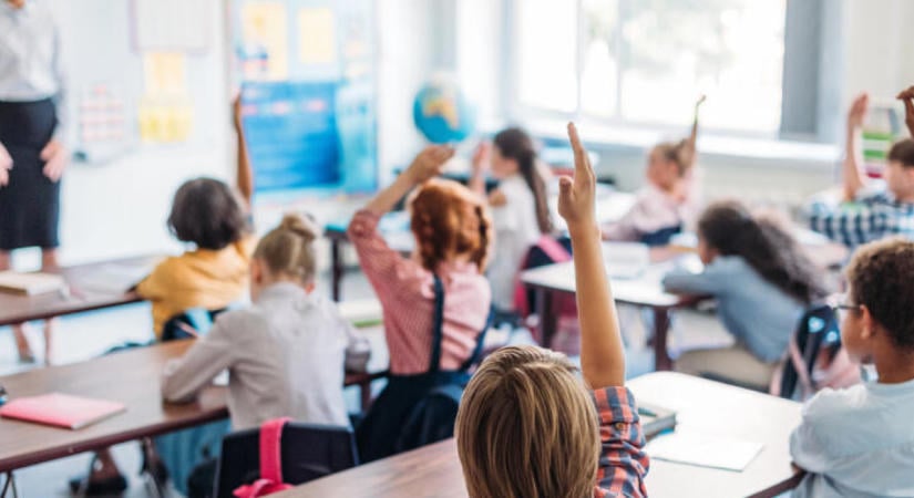 Közel 7 ezer gyermekhez nem jutott még el az iskolakezdési támogatás első részlete