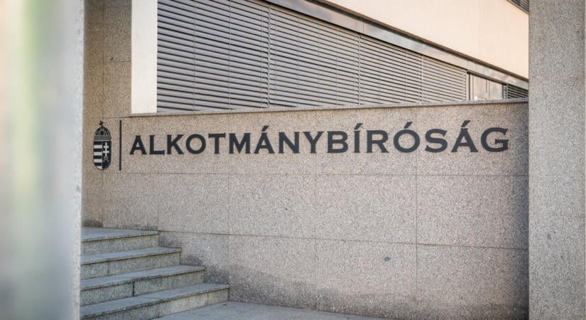Újra támad a Fidesz, az Alkotmánybírósághoz fordul