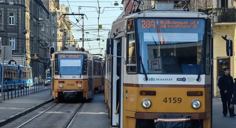 Novemberben felújítják a villamospályát a VIII. kerületi Népszínház utcában