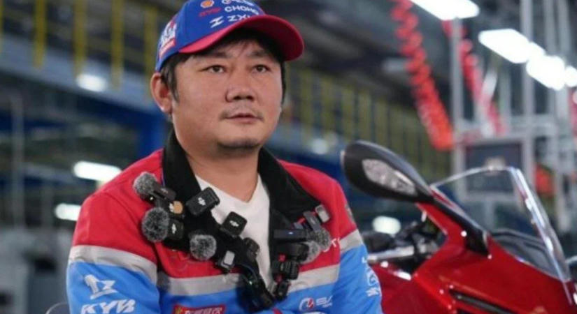 ZHANG XUE NEVE 2026 TAVASZÁN VÁLT A ZXMOTO ALAPÍTÓJA JELENTŐS ADOMÁNNYAL SEGÍTI A KÍNAI ÁRVÍZKÁROSULTAKAT