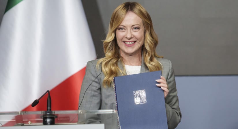 Elege lett Giorgia Meloninak a róla készült, szexuális tartalmú hamis felvételekből, példátlan lépést tett