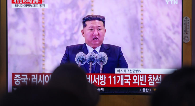 Váratlanul lefejezte a hadsereget Kim Dzsongun