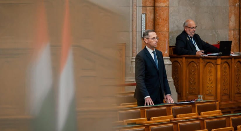 Beidézik Matolcsy Györgyöt és Varga Mihályt – fontos meghallgatás jön az MNB-vizsgálóbizottság előtt