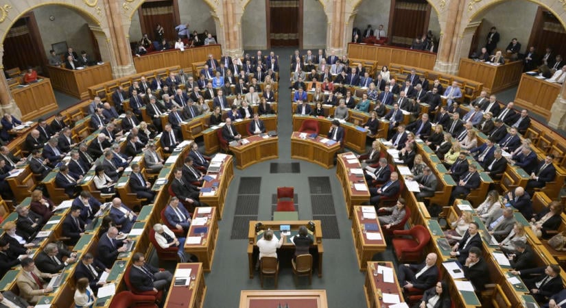 Szakértő: Magyar Péter úgy farag a hiányon, hogy közben nincs szó igazi megszorításokról
