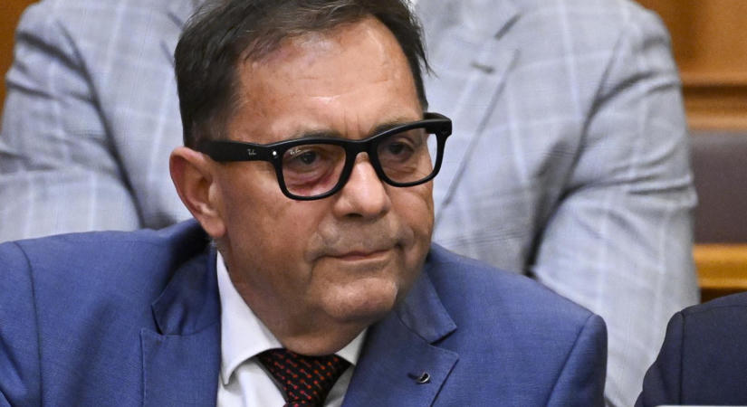 Pócs János: Magamon kívül senkinek nem hiszek