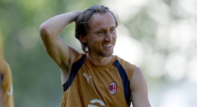 Luka Modric nem áll le, fontos döntést hozott