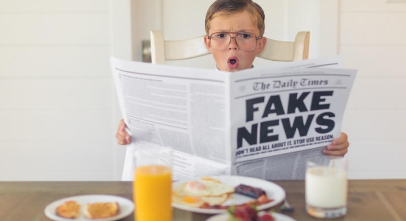 Digitális műveltséggel a dezinformáció ellen – pedagógusoknak indít ingyenes képzést az ELTE Informatikai Kara