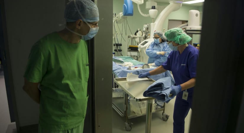 A béremelésről még nem egyeztettek velük hivatalosan – méltatlankodik az egészségügyi szakdolgozói kamara