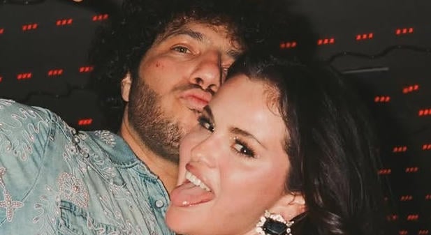 Selena Gomez elárulta, miért ment hozzá Benny Blancóhoz