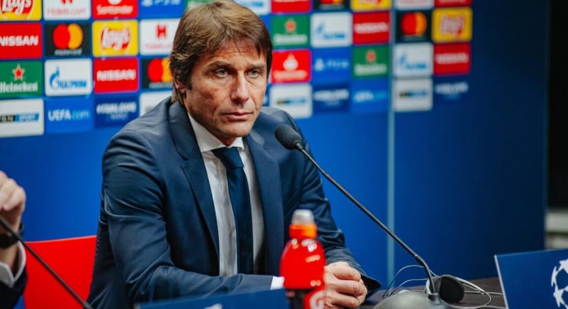 Antonio Conte felajánlotta szolgálatait a Manchester Unitednek