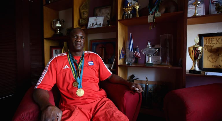Egy friss videó szerint guberáló lett a háromszoros olimpiai bajnok legendából