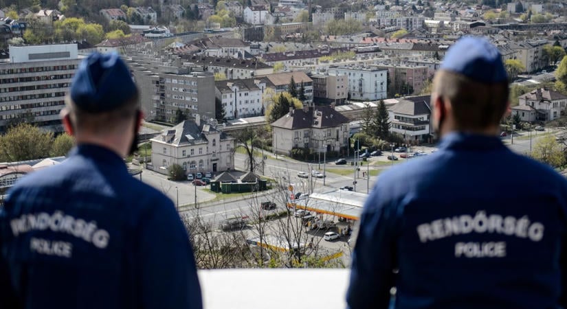 A rendvédelmi szakszervezetek szerint csalódást keltő a beígért 15 százalékos béremelés