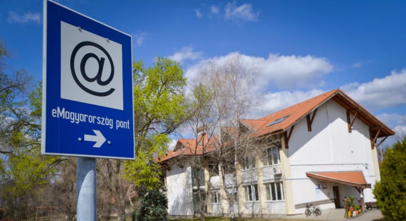 Bezár a könyvtár, napokig nem fogadja az olvasókat
