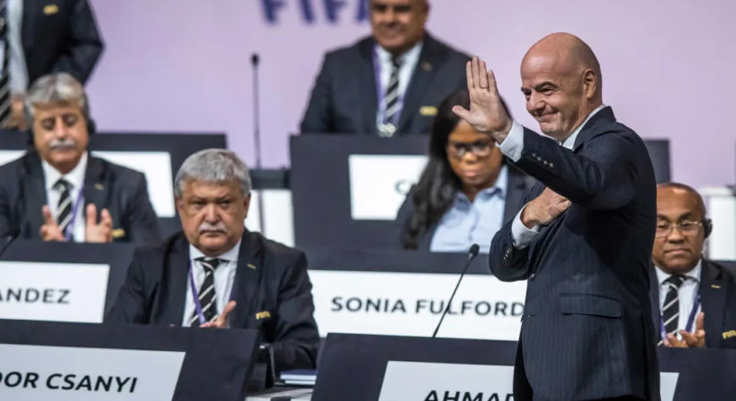 Csányi Sándor elfogadhatatlannak tartja Gianni Infantino tervét a foci-vb-k kiásításáról