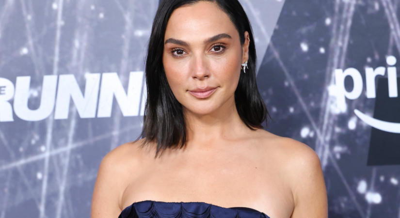 Gal Gadot mindenkit megbabonázott a vörös szőnyegen: még évekig erről a ruháról fogunk beszélni, annyira gyönyörű – Fotók