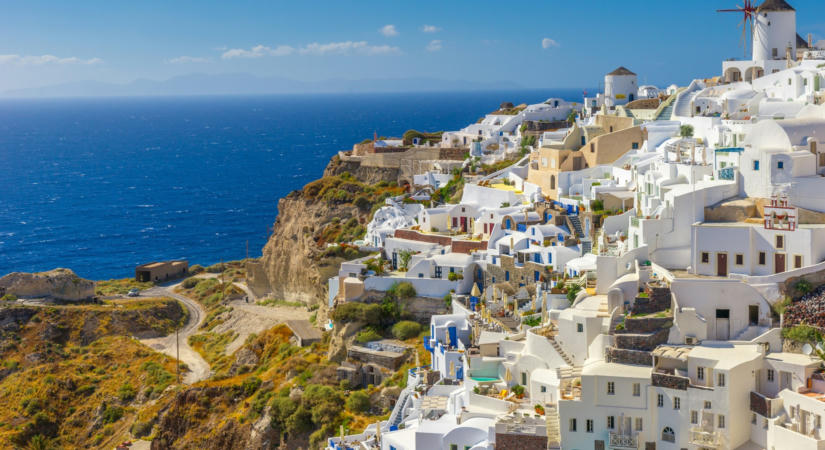 Európa legzsúfoltabb nyaralóhelyei: Santorini, Rodosz és Zakynthos is a lista élén sorakozik