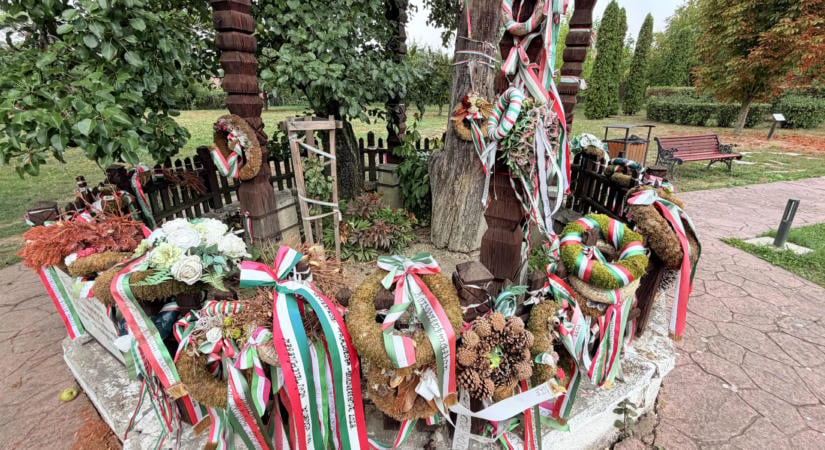 Petőfi körtefája Székelykeresztúron