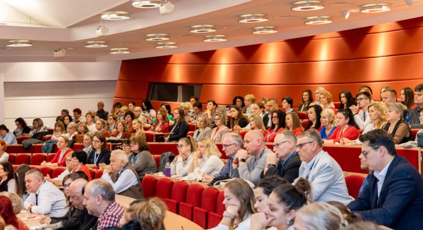 Negyedik alkalommal találkoztak hazai és külföldi szakemberek a Komáromi Onkológiai Konferencián