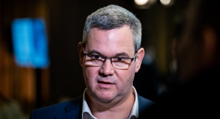 Két ügyben is elmarasztalták Takács Pétert, megrovást és egymilliós bírságot kapott